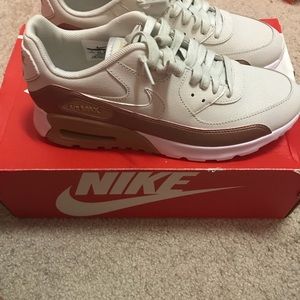 RARE!! Nike “rose gold Olympic edition” Size 9